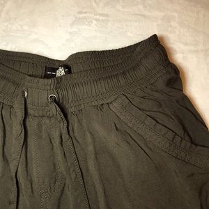 ꜱᴏꜰᴛ ᴄᴀʀɢᴏ ᴘᴀɴᴛ